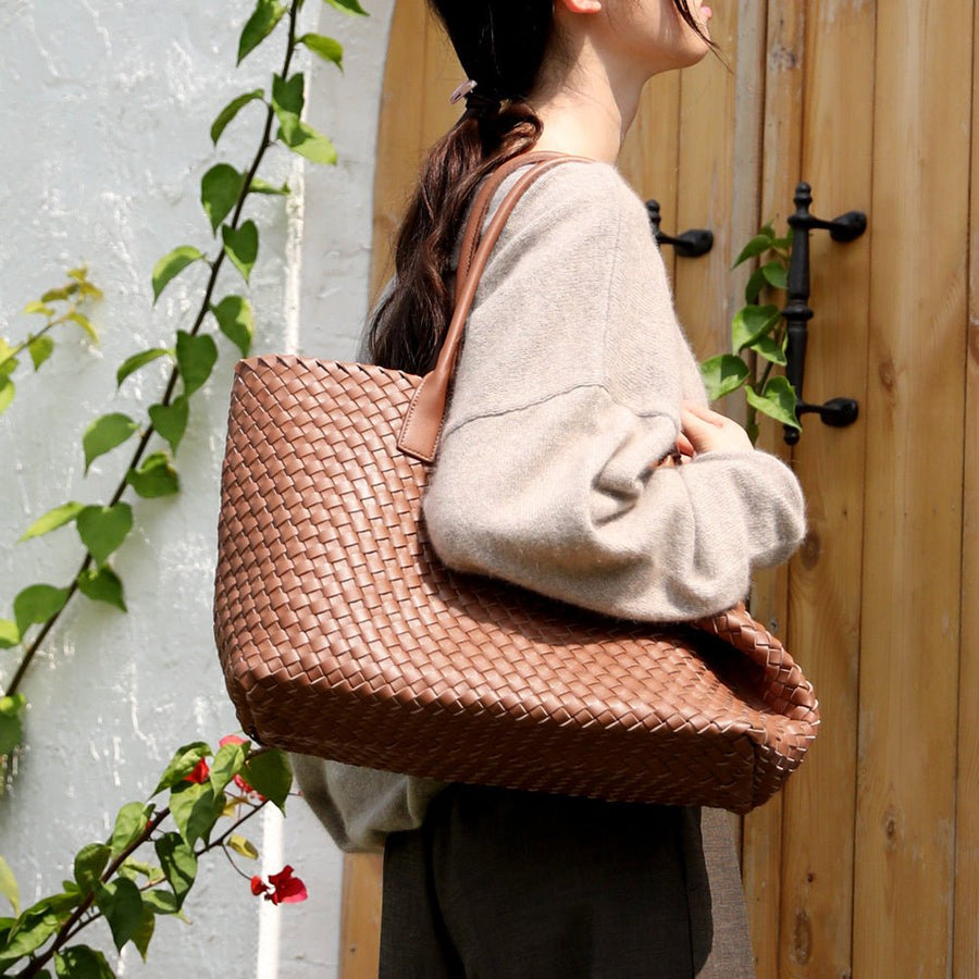 Celine | Luxuriöse Handtasche aus echtem Leder in Caramelbraun