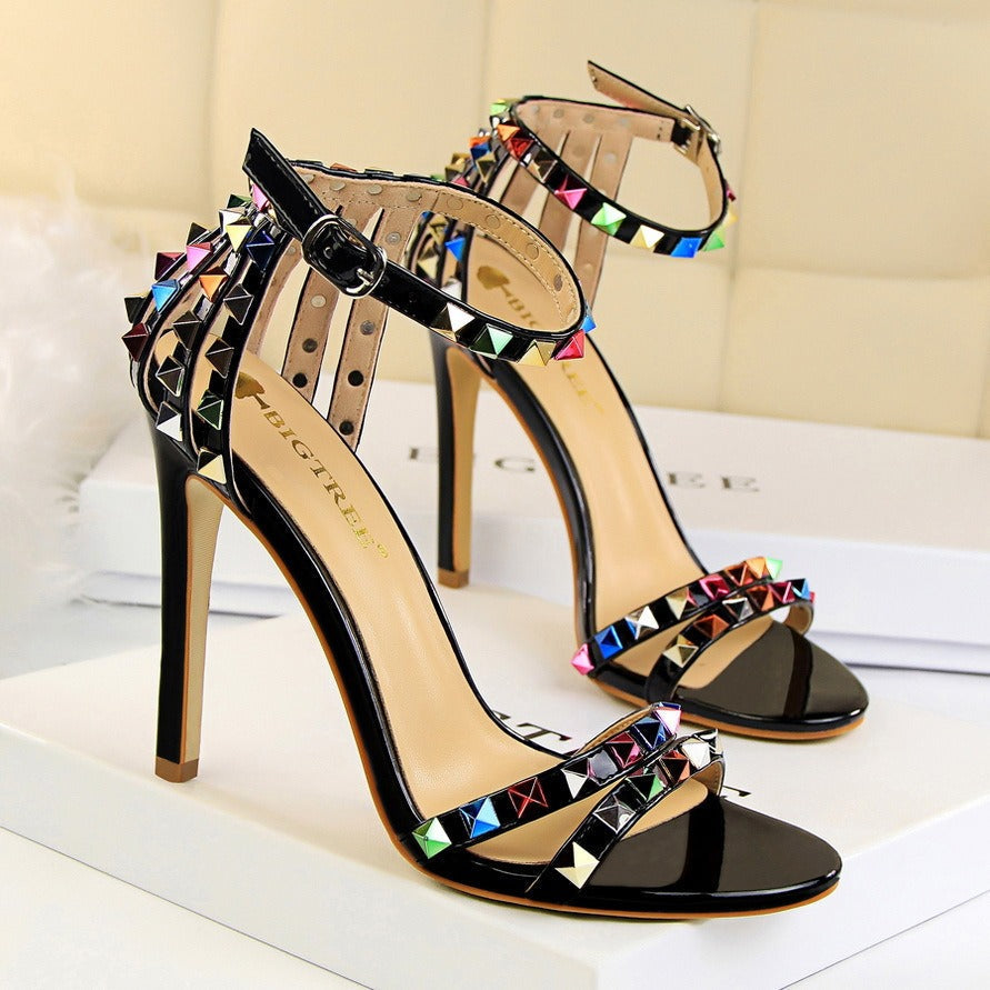 Römische Damen-Sandalen mit Metallic-Applikationen - Valeria