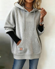 Lara | Damen Hoodie modern & elegant casual getragen