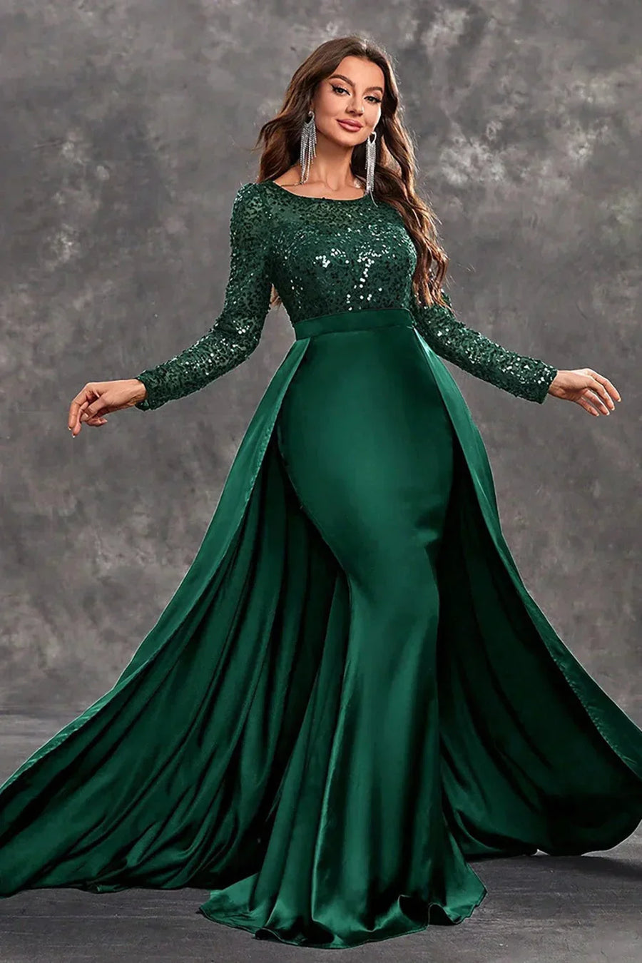 Damen Abendkleid mit Paillettenoberteil und fließendem Rock