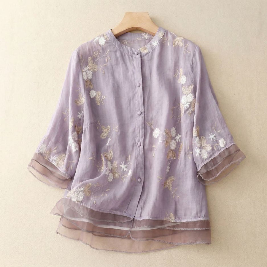 Damen Bluse mit Knopfleiste, Rundhalsausschnitt und floraler Struktur