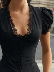 Damen Bluse mit Puffärmeln und Spitzenbesatz sowie Knopfleiste