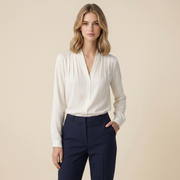 Damen-Bluse mit V-Ausschnitt, Falten-Details und Knopfmanschetten