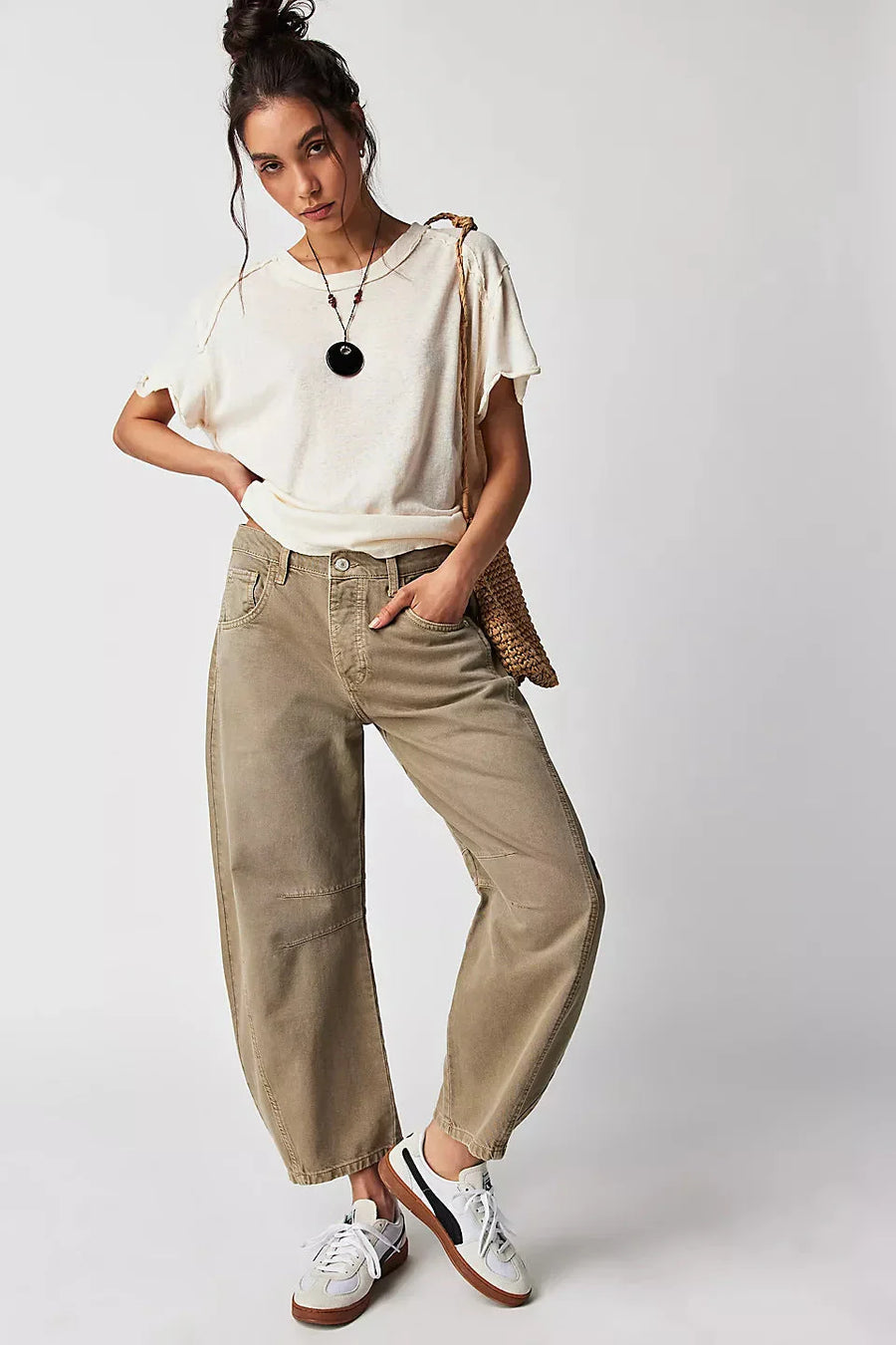 Damen Jeans mit weitem Bein und klassischer Taschenanordnung
