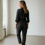 Damen Jumpsuit mit langen Ärmeln, Knopfleiste, Kragen und Brusttaschen