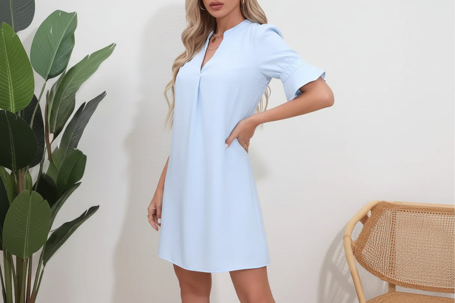 Damen Kurzarm Kleid mit V-Ausschnitt und Ausgestellten Ärmeln