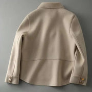 Damen Kurze Jacke in Beige mit Knopfverschluss