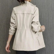Damen Kurzjacke mit Reißverschluss und Pattentaschen