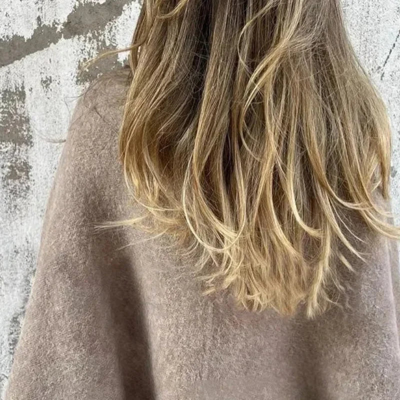 Damen Kurzjacke mit weiten Ärmeln und Knopfdetails