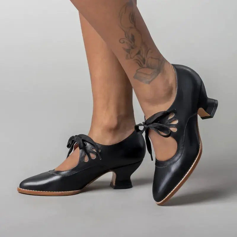 Damen Mary-Jane Pumps mit Schnürung und Cutout-Oberteil mit niedrigem Absatz
