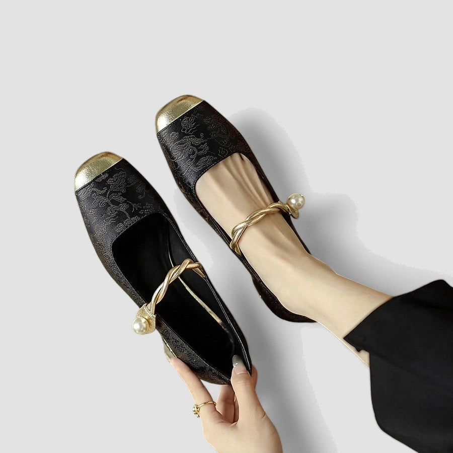 Damen-Mary-Jane-Schuhe mit floralem Muster und verzierten Blockabsätzen