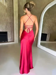 Damen Maxikleid mit Neckholder und hohem Schlitz