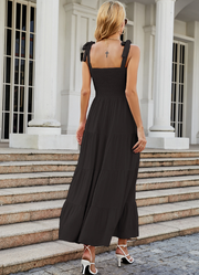 Damen Maxikleid ohne Ärmel mit gesmoktem Oberteil und gestuftem Rock