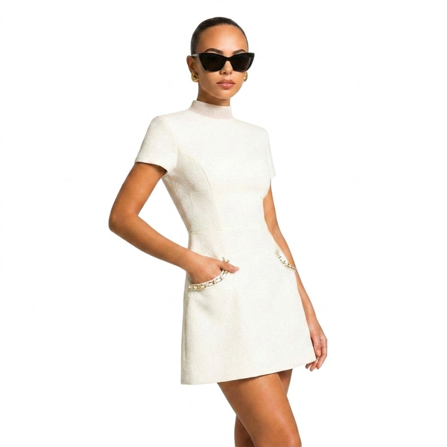 Damen-Minikleid mit kurzen Ärmeln und Perlenbesatz