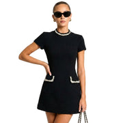 Damen-Minikleid mit kurzen Ärmeln und Perlenbesatz