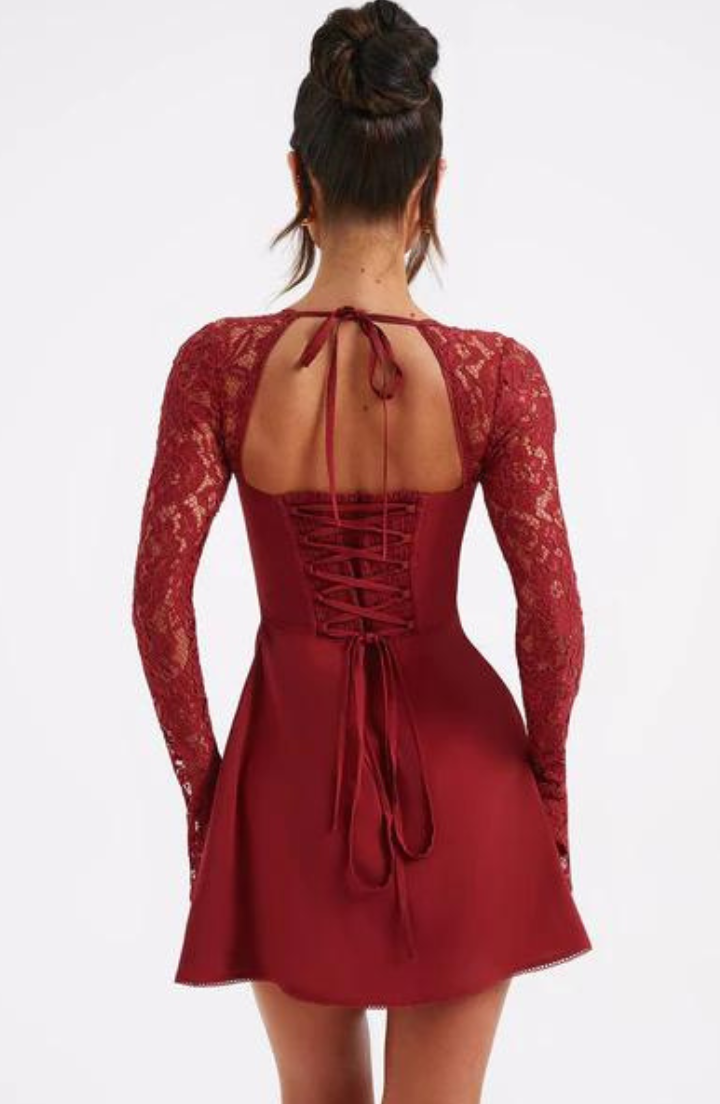 Damen Minikleid mit langen Spitzenärmeln und strukturiertem Brustbereich