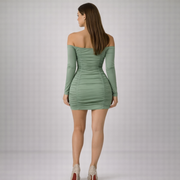 Damen-Minikleid mit schulterfreiem Ausschnitt und Raffungen