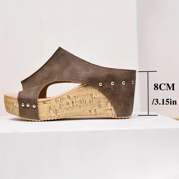 Sophie | Damen Orthopädische Keilabsatz Sandalen mit Nietendetails