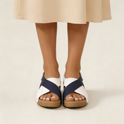 Damen-Sandalen mit Keilabsatz, offener Zehenpartie und Klettverschluss