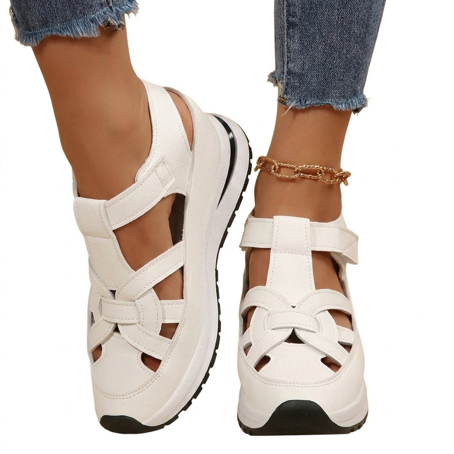 Damen-Sandalen mit Plateau-Sohle und Cut-Out-Design
