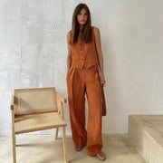 Damen-Set aus Weste mit Knopfleiste und Hose mit weitem Bein