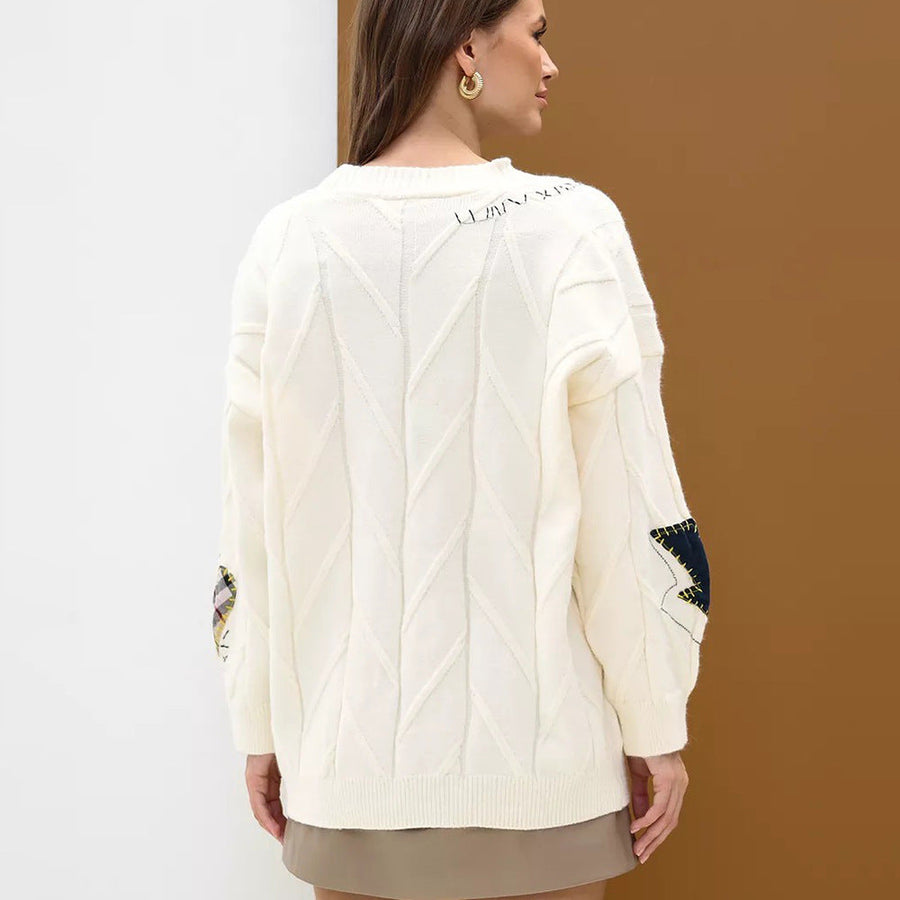 Damen Strickjacke mit Knopfleiste, V-Ausschnitt und aufgesetzten Taschen