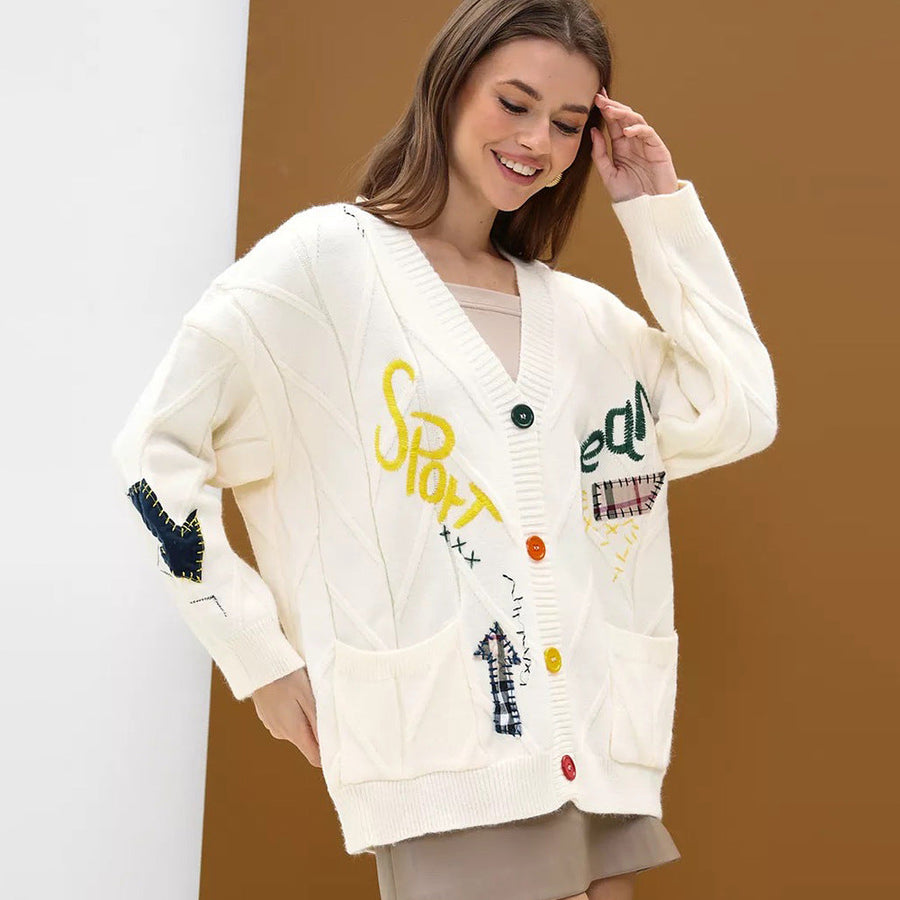 Damen Strickjacke mit Knopfleiste, V-Ausschnitt und aufgesetzten Taschen