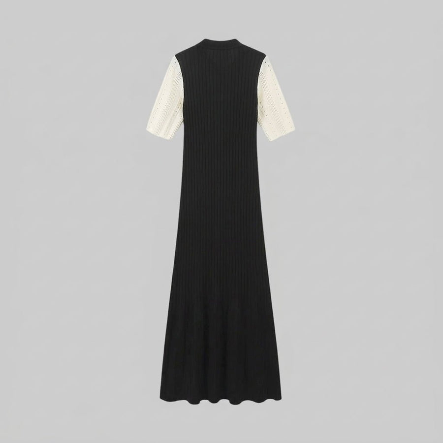 Damen-Strickkleid mit Kragen und Knopfleiste