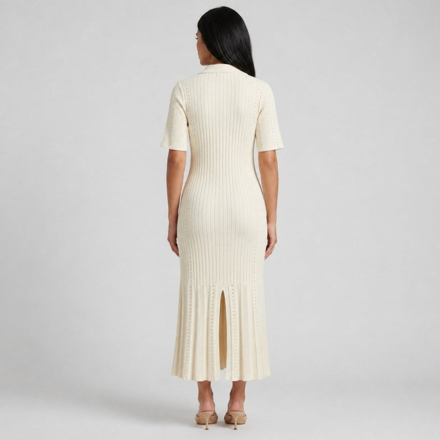 Damen-Strickkleid mit Kragen und Knopfleiste