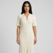 Damen-Strickkleid mit Kragen und Knopfleiste