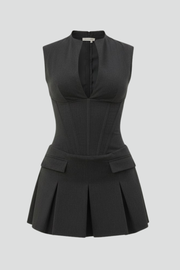 Damen strukturiertes Minikleid mit ärmellosem Schnitt und Faltenrock