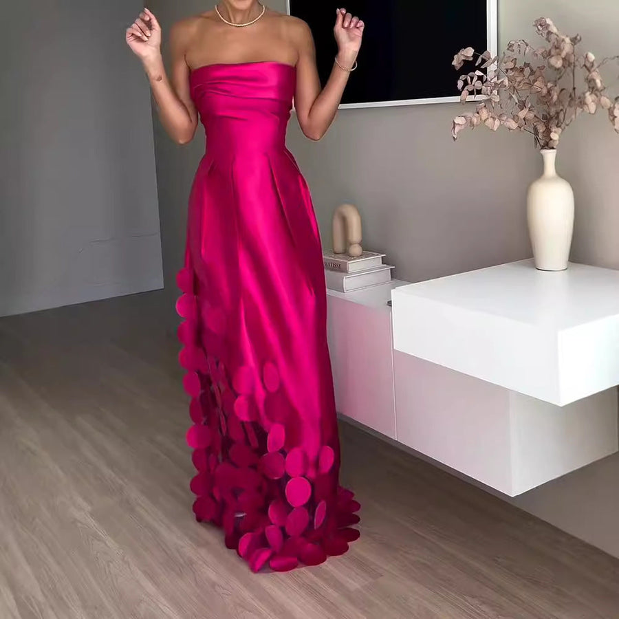 Damen trägerloses Maxikleid mit strukturiertem Oberteil und Applikationen am Saum