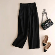 Damenhose mit hohem Bund, weitem Bein, Frontfalten und Seitentaschen
