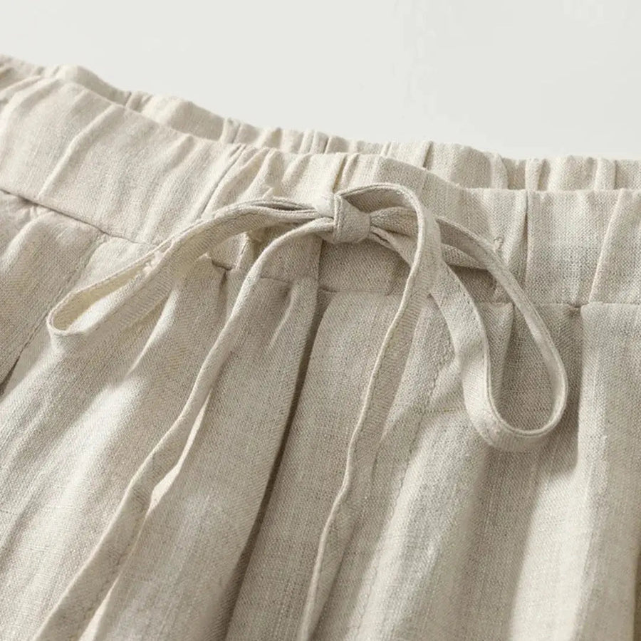 Damenhose mit hohem Bund, weitem Bein, Kordelzug und Seitentaschen