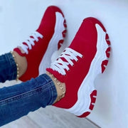Turnschuhe für Frauen mit dicker Sohle und gezacktem Design - Rebeca