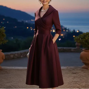 Lea™ | Elegantes Midikleid mit Dezentem Glanz