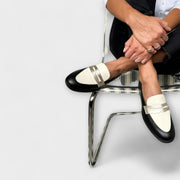 Félanora™ - Schwarze Mokassins mit glänzendem Metalleffekt