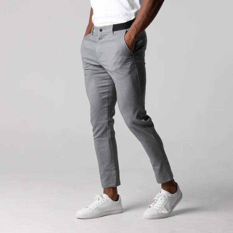 Elina | Klassische Stretch Chino für Herren modern