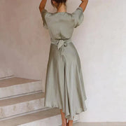 Franzi - Elegantes Wickelkleid aus Seide mit Flügelärmeln und V-Ausschnitt | Schickes Wickelkleid mit V-Ausschnitt und Flatterärmeln