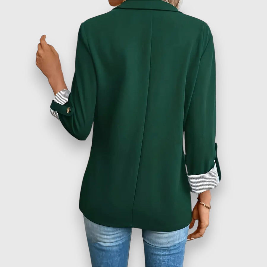 Sophie | This Moderner Damen-Blazer elegant geschnitten