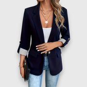 Sophie | This Moderner Damen-Blazer elegant geschnitten