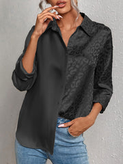 Gwendolyn – Zweifarbiges Satinhemd Mit Leopardenmuster Und Jacquard Knopfleiste