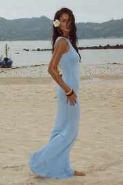Elara – Schimmerndes Maxikleid mit figurbetonter Silhouette