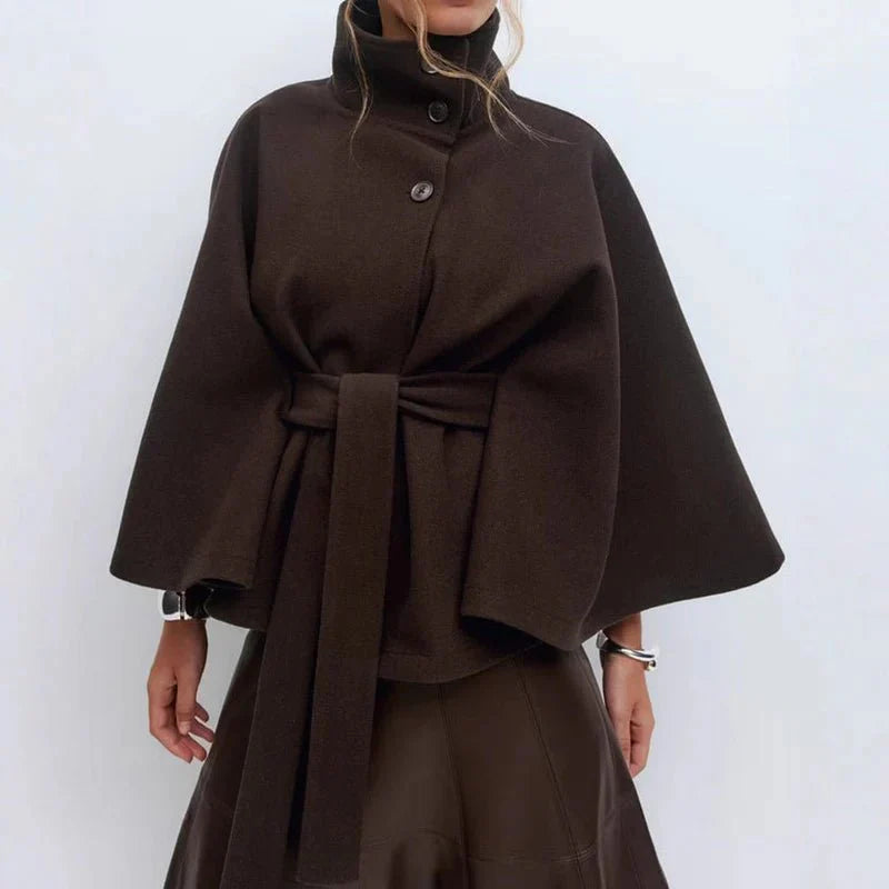 Eleganter Cape-Mantel mit Gürtel
