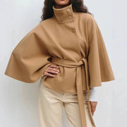 Eleganter Cape-Mantel mit Gürtel