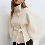 Eleganter Cape-Mantel mit Gürtel