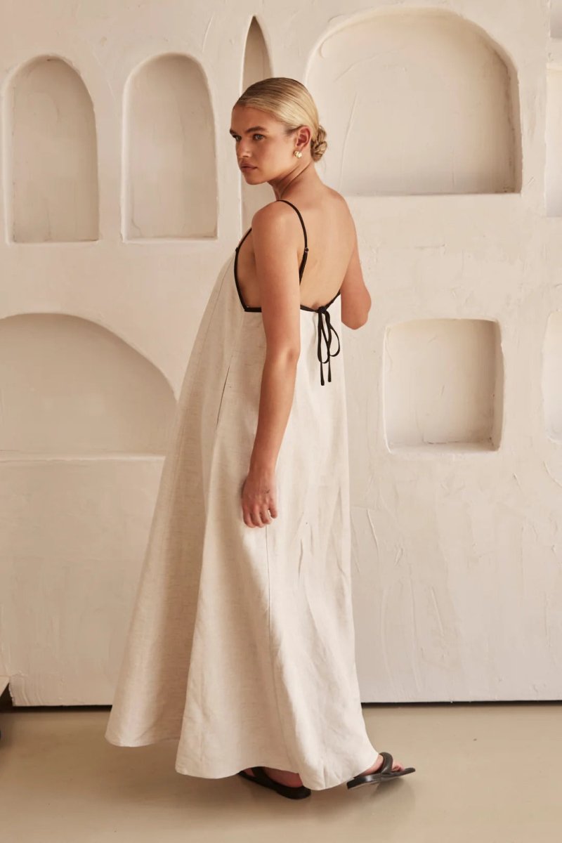 Elegantes Sommer langes Kleid mit Spaghettiträgern