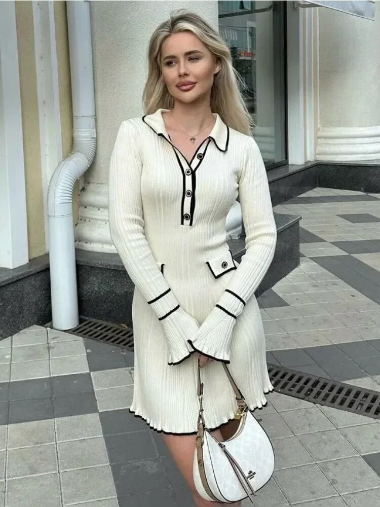 Tara | Damen Strickkleid modern mit dezenter Rippstruktur