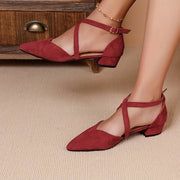 Heidi-Mode | Modische Flache Sandalen mit Spitzer Spitze