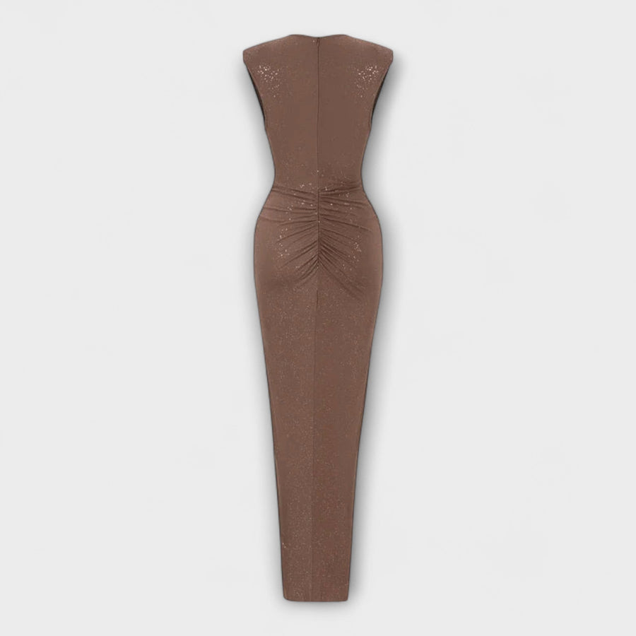 "Thea - Maxikleid mit tiefem V-Ausschnitt" could be rewritten as "Thea - Elegantes Maxikleid mit verführerischem V-Ausschnitt".